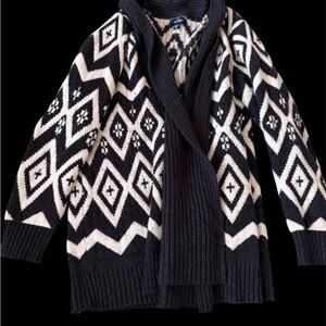 Old Navy Black and White Chevron Cardigan